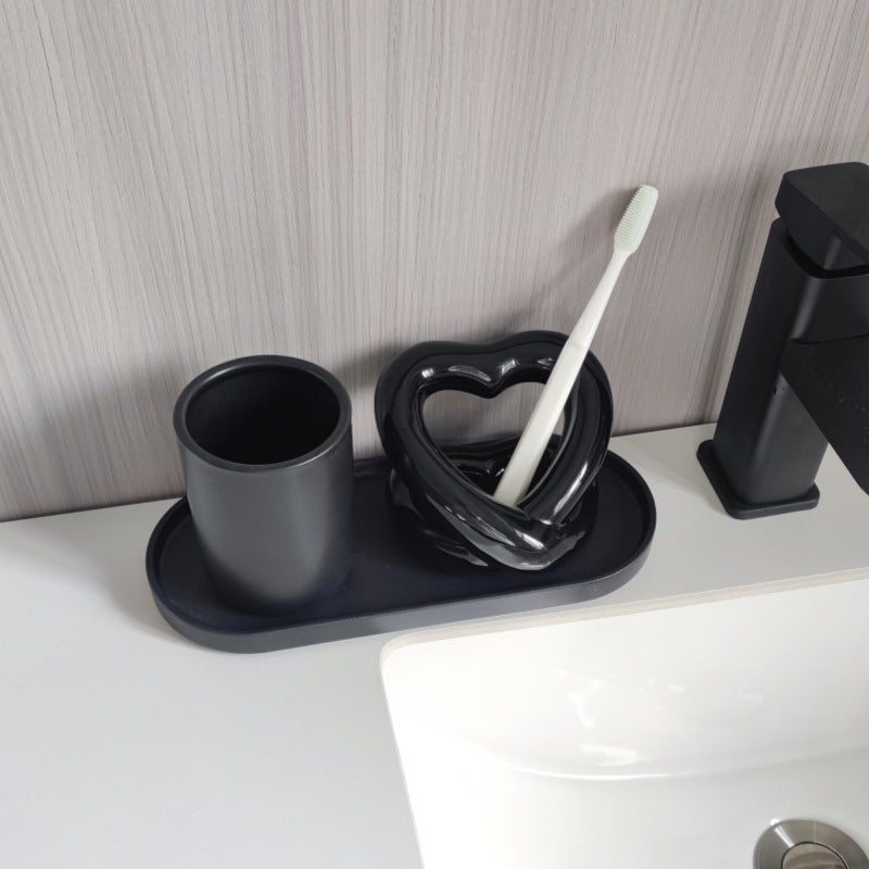 Keramik Zahnbürstenhalter Herz Design – Dekorativer Badezimmer Organizer