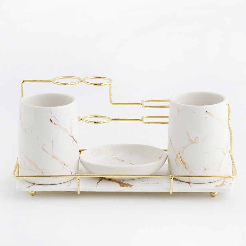 Keramik Badezimmer Set – Zahnbürstenhalter & Organizer mit Goldrahmen (Luxus Design)