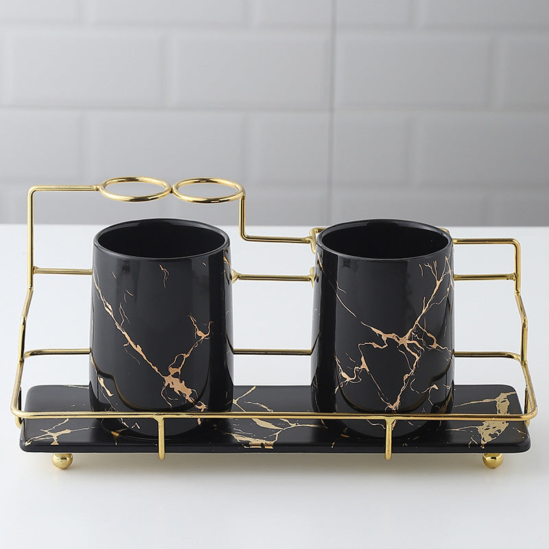 Keramik Badezimmer Set – Zahnbürstenhalter & Organizer mit Goldrahmen (Luxus Design)