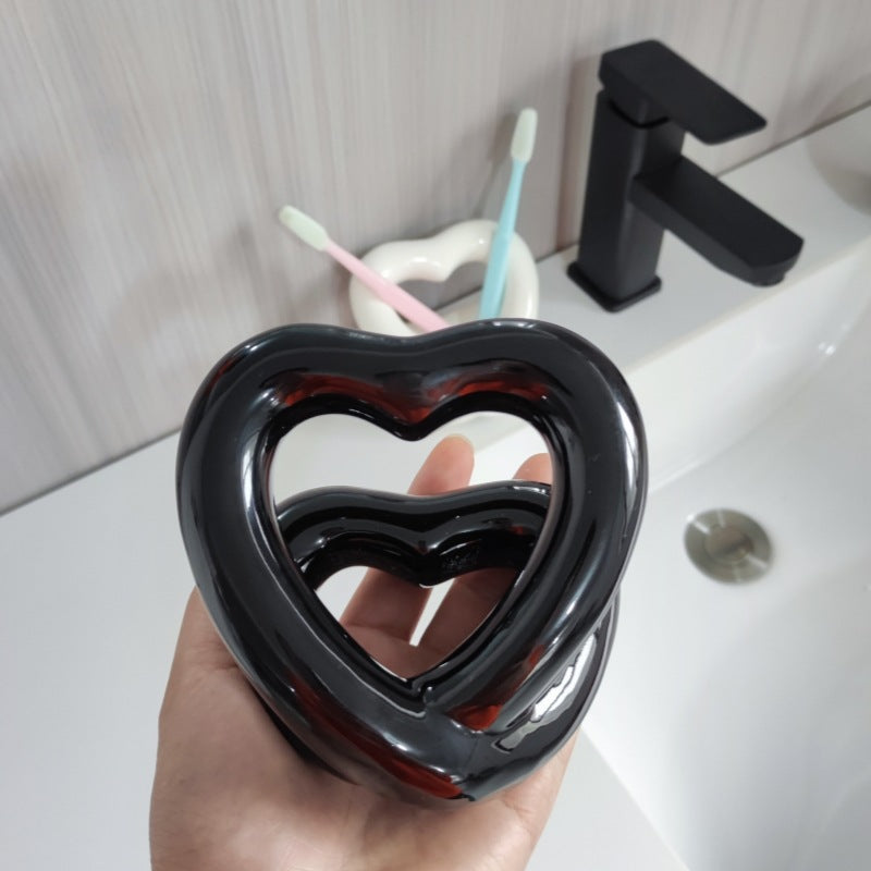 Keramik Zahnbürstenhalter Herz Design – Dekorativer Badezimmer Organizer